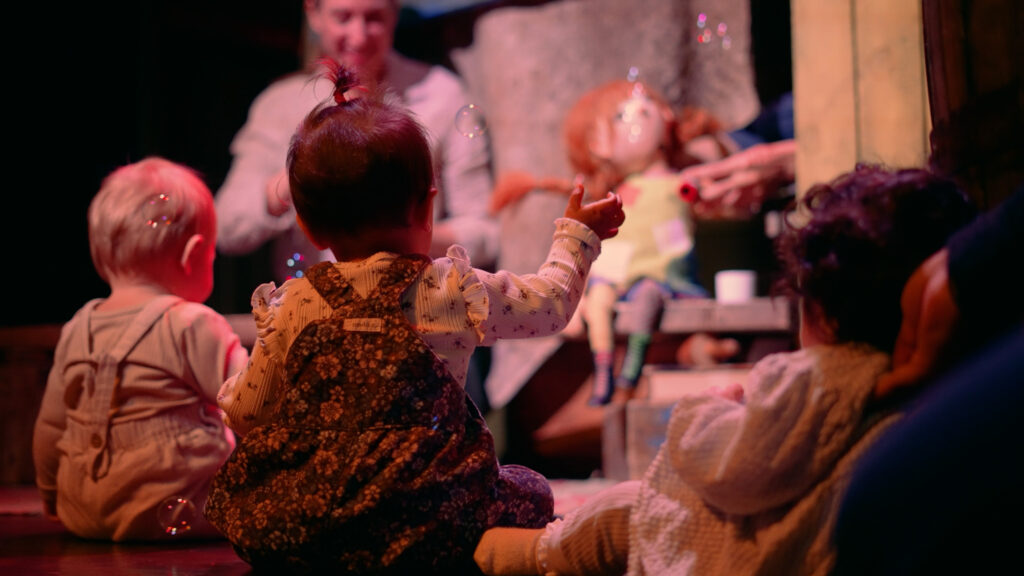 babyteater på Junibacken stockholm barnteater små barn